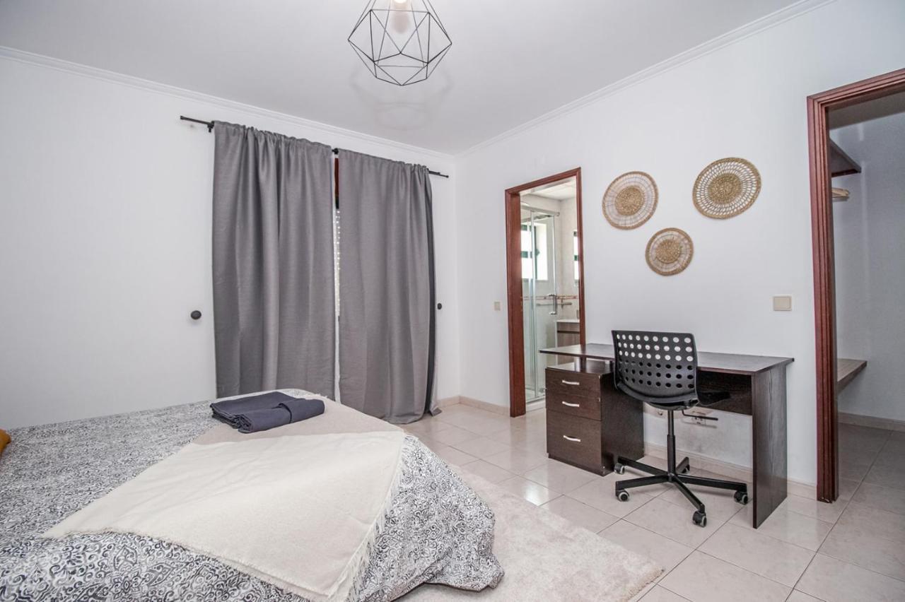 Charming Private Rooms In An Apartment A2 Penha - Faro FAO Exterior foto