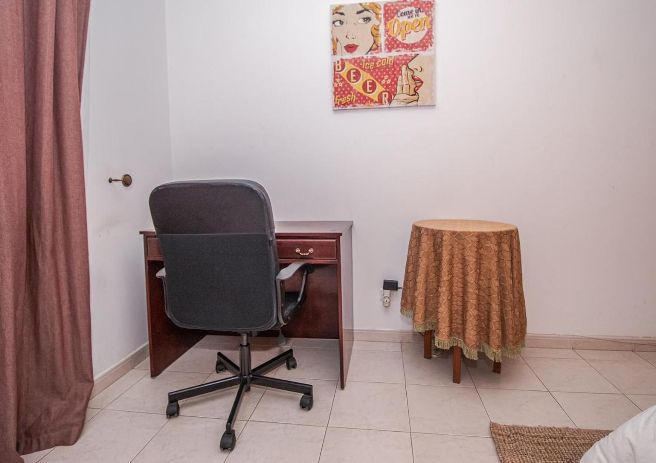 Charming Private Rooms In An Apartment A2 Penha - Faro FAO Exterior foto