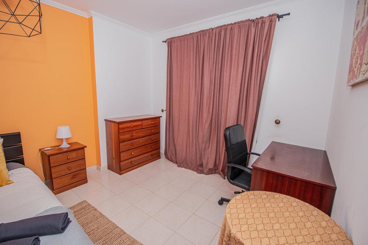 Charming Private Rooms In An Apartment A2 Penha - Faro FAO Exterior foto